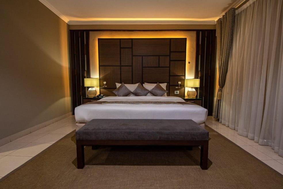 Hotel Milenio Нампула Экстерьер фото