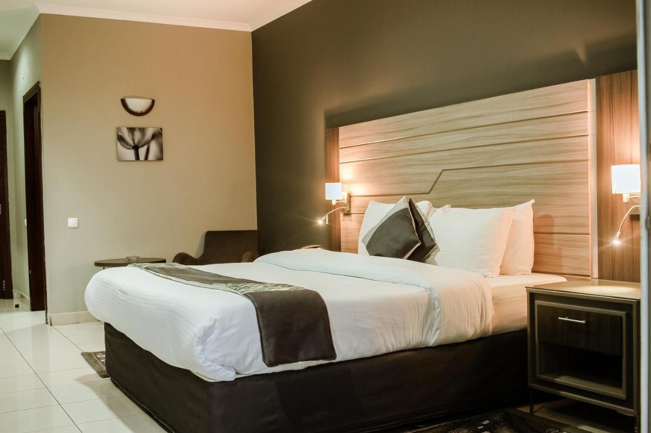 Hotel Milenio Нампула Экстерьер фото