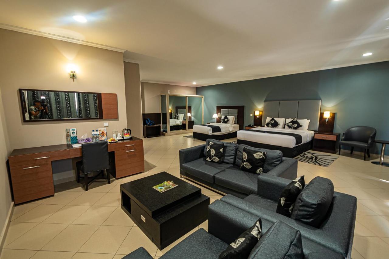 Hotel Milenio Нампула Экстерьер фото
