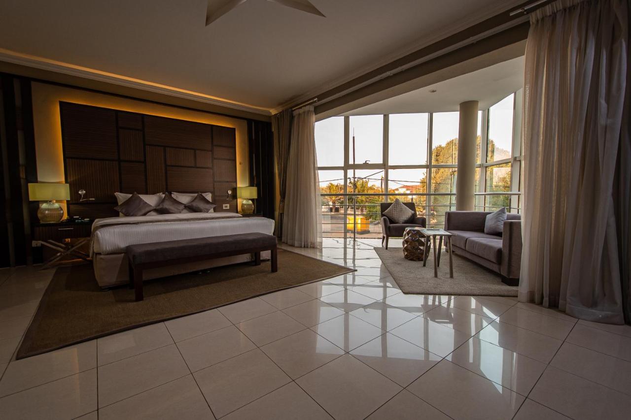 Hotel Milenio Нампула Экстерьер фото