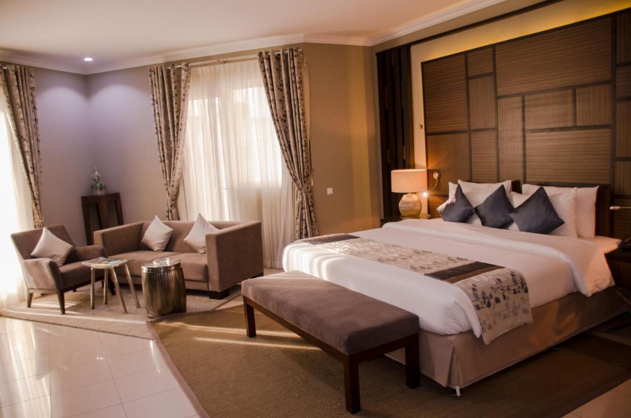 Hotel Milenio Нампула Экстерьер фото