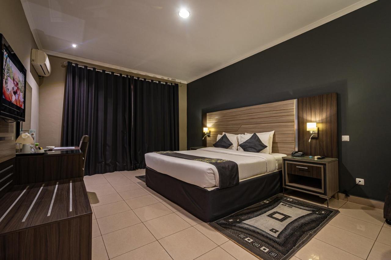 Hotel Milenio Нампула Экстерьер фото