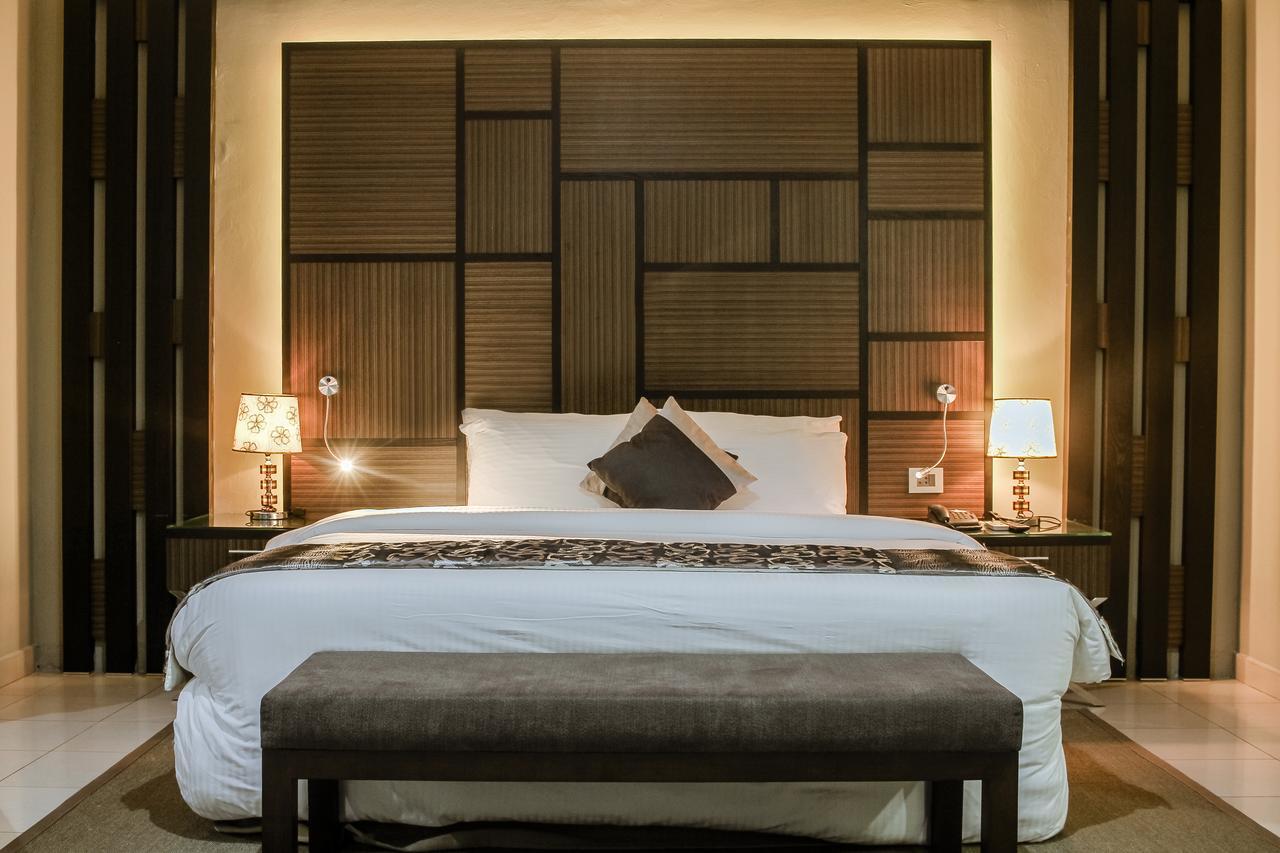Hotel Milenio Нампула Экстерьер фото