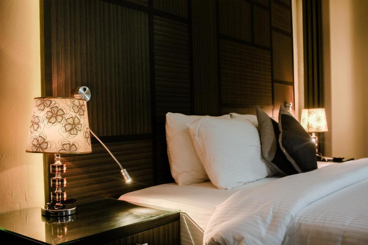 Hotel Milenio Нампула Экстерьер фото